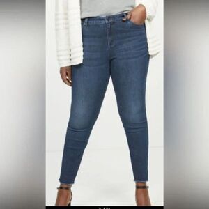 Lane Bryant FlexMagic Waistband High-Rise Skinny Ultimate Stretch Jeans. Size 18